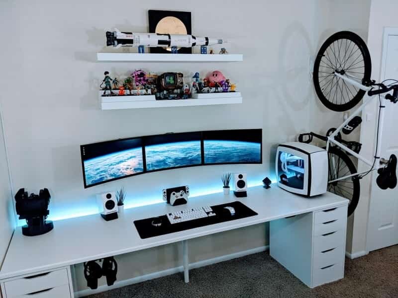 old school space themed white gaming room