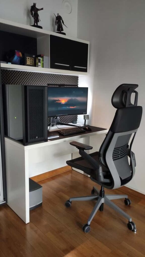 pc gaming setup ideas for small rooms 576x1024