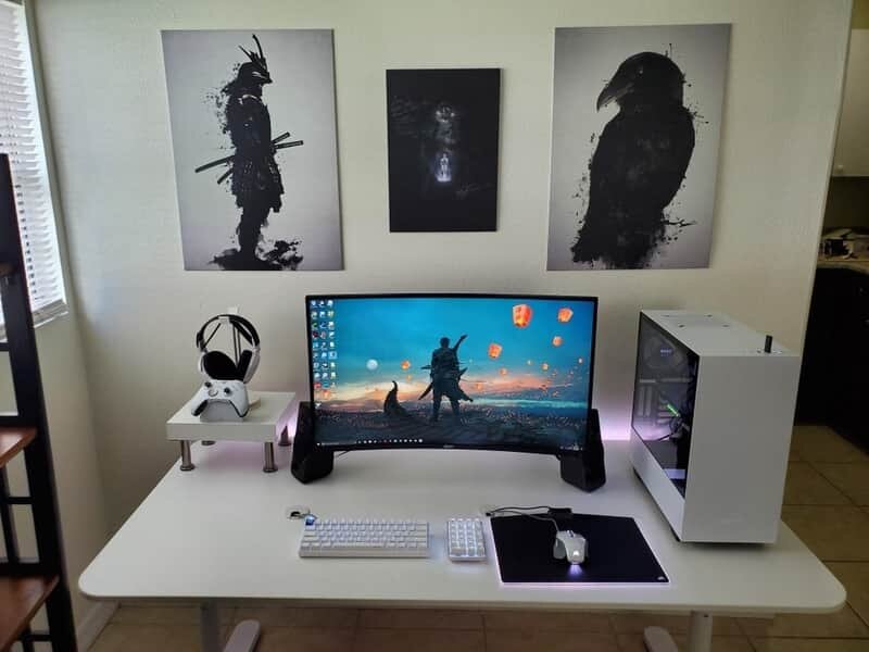 samurai themed clean white battlestation