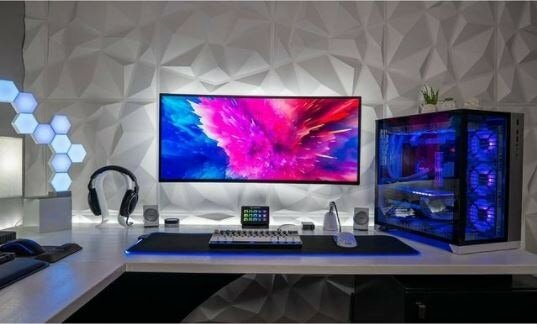 white pc setup with 3d walls